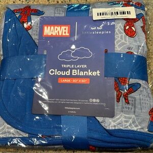 Little Sleepies Marvel Spidey Sense Large Cloud Blanket
